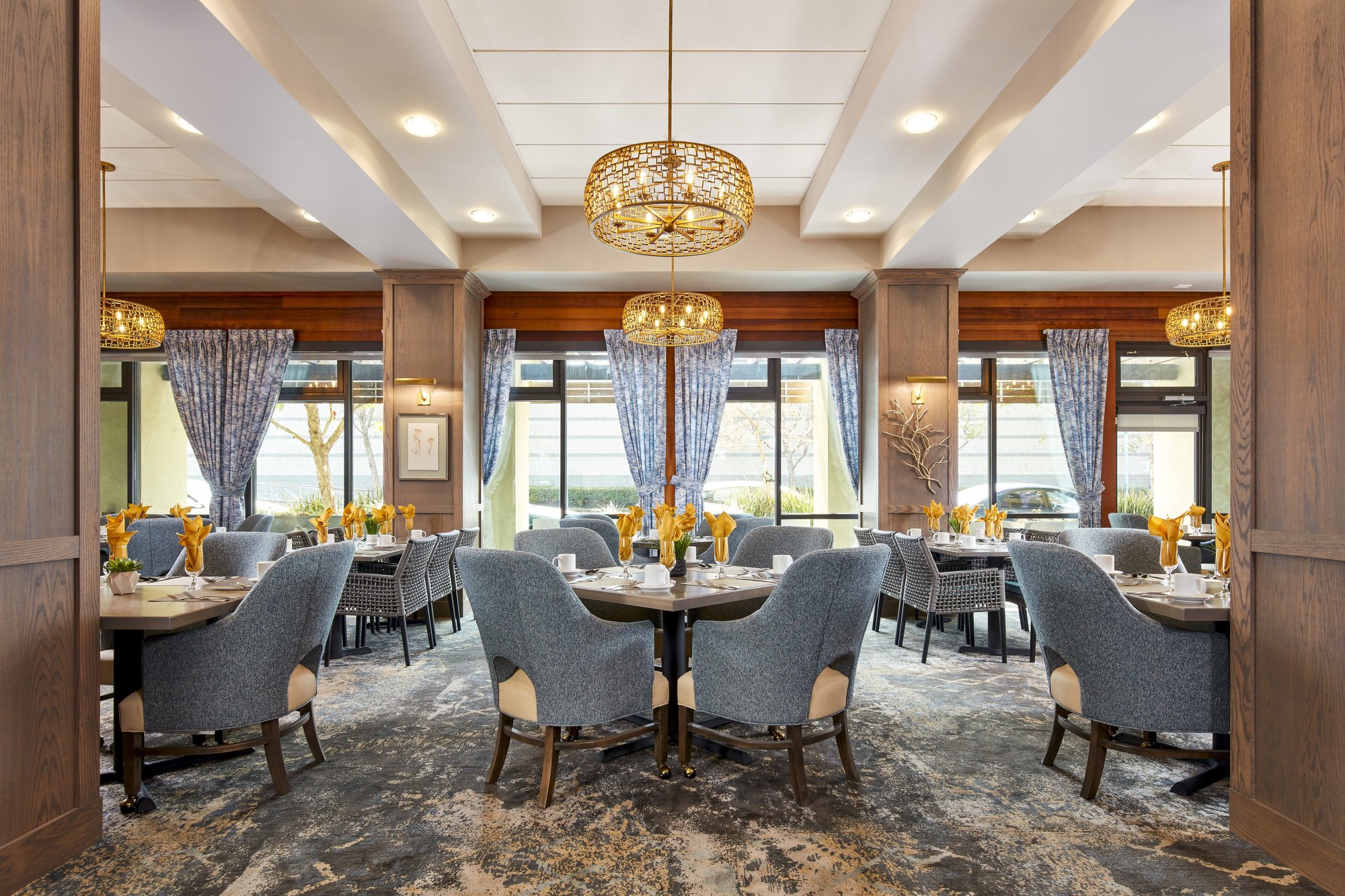 9_Dining room_Studio4Arch_The_Watermark-08
